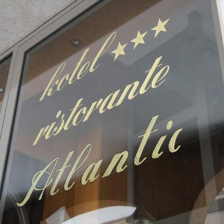 Hotel Atlantic Loano Esterno foto